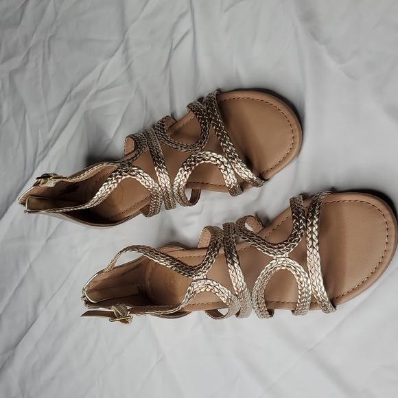 SO Metallic Gladiator Sandal - Picture 2 of 5